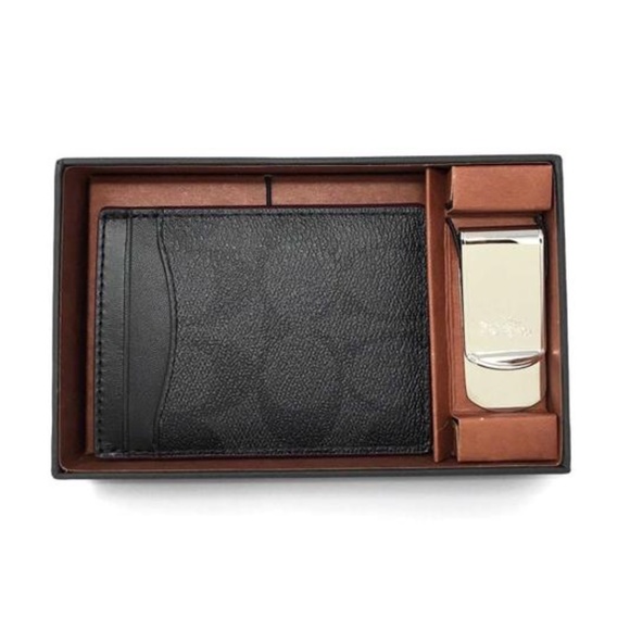 ⛔SOLD ELSEWHERE ⛔COACH 3-IN-1 CARD CASE SET - Picture 2 of 14